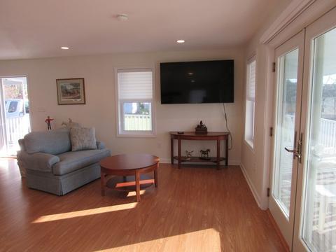 22 Taft Ave, Mendon, MA 01756 photo 5