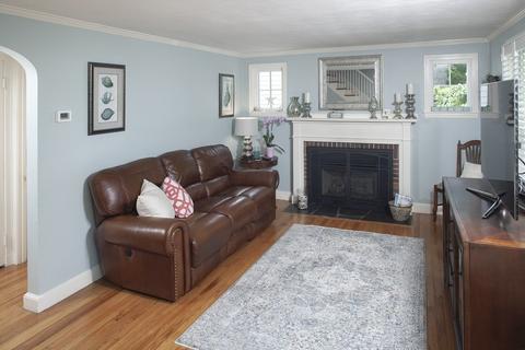 15 Governor Andrew Rd, Hingham, MA 02043 photo 4