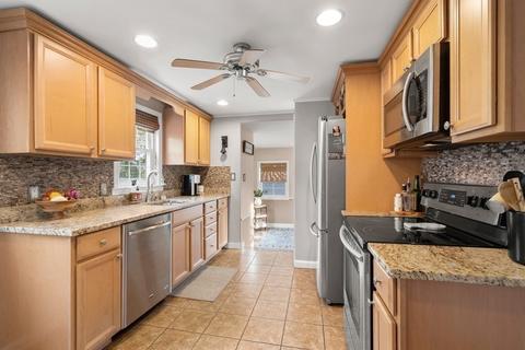 34 Glidden St, Beverly, MA 01915 photo 19