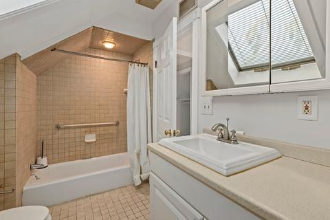 21 Autumn St, Everett, MA 02149 photo 13