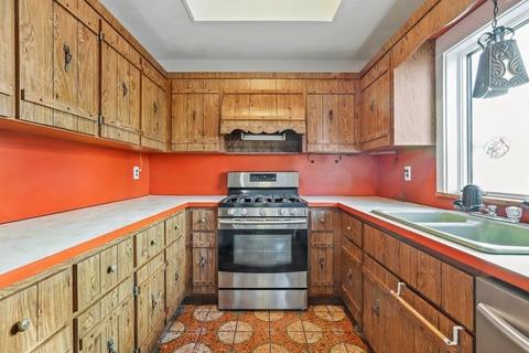 21 Autumn St, Everett, MA 02149 photo 8