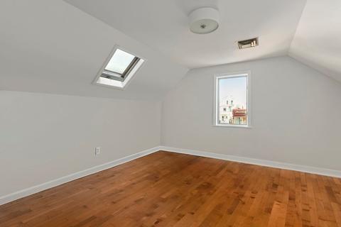 21 Autumn St, Everett, MA 02149 photo 14
