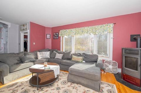 41 Klebart Ave, Webster, MA 01570 photo 9