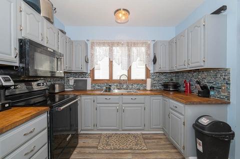 41 Klebart Ave, Webster, MA 01570 photo 4
