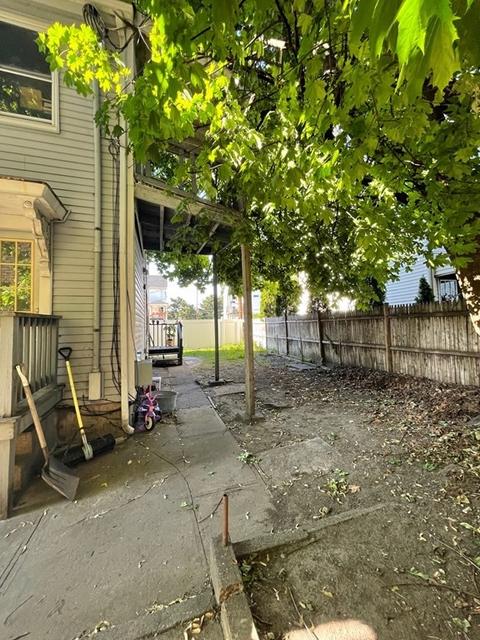 8 Meade St, Worcester, MA 01610 photo 9