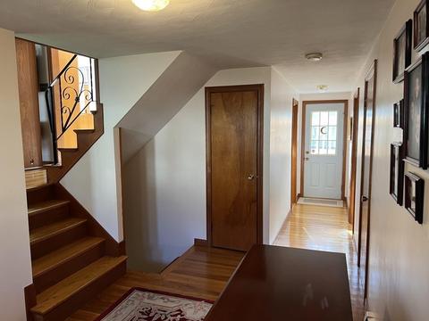 7 Biscayne Ave, Saugus, MA 01906 photo 4