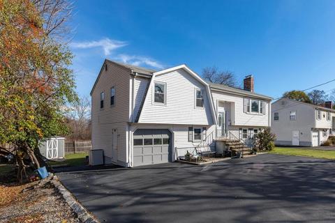 328 Ash St, Reading, MA 01867 photo 2