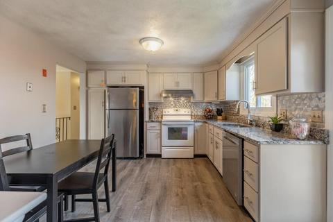 328 Ash St, Reading, MA 01867 photo 10