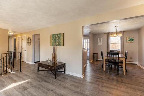 328 Ash St, Reading, MA 01867 photo 6