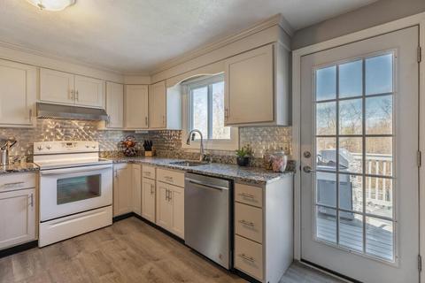 328 Ash St, Reading, MA 01867 photo 11