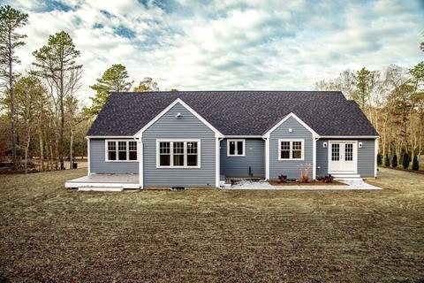 78 Lowell Rd, Mashpee, MA 02649 photo 4