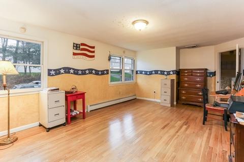 101 Pinecrest Dr, Springfield, MA 01118 photo 23