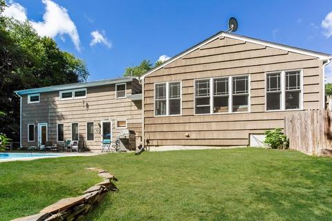 101 Pinecrest Dr, Springfield, MA 01118 photo 31