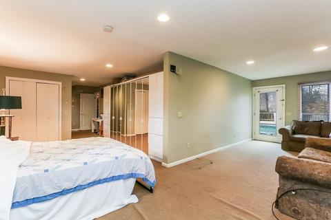 101 Pinecrest Dr, Springfield, MA 01118 photo 15