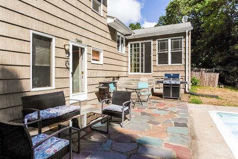 101 Pinecrest Dr, Springfield, MA 01118 photo 30