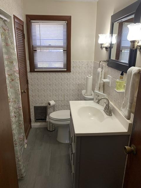 44 Ellsworth Ave, Springfield, MA 01118 photo 9