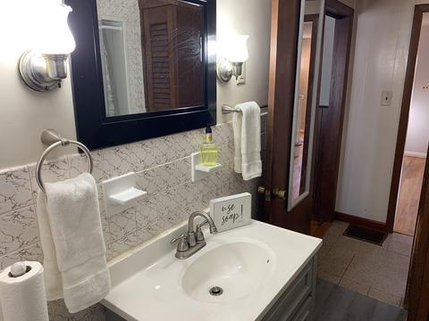 44 Ellsworth Ave, Springfield, MA 01118 photo 10