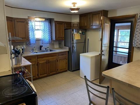 44 Ellsworth Ave, Springfield, MA 01118 photo 14