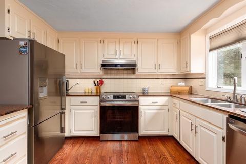10 Grafton Rd, Upton, MA 01568 photo 8