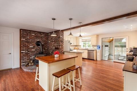 10 Grafton Rd, Upton, MA 01568 photo 9
