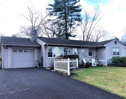 79 Lynebrook Rd, Springfield, MA 01118 photo 1