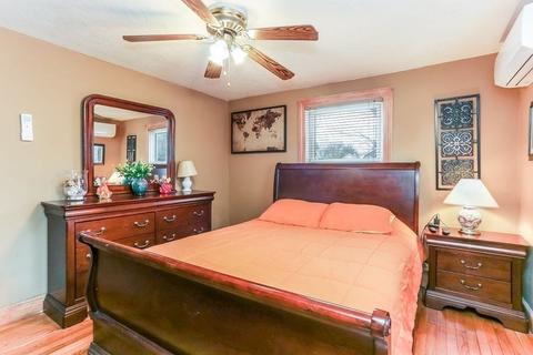 23 Campechi St, Springfield, MA 01104 photo 13