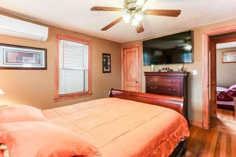 23 Campechi St, Springfield, MA 01104 photo 12
