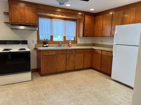 43 Longmeadow Rd, Beverly, MA 01915 photo 3