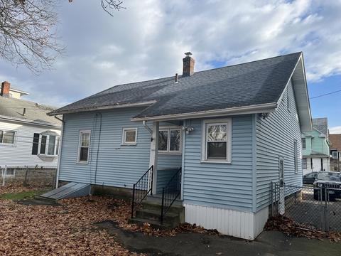 92 Malden St, Springfield, MA 01108 photo 3