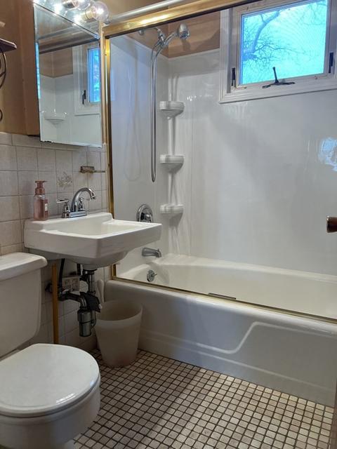 92 Malden St, Springfield, MA 01108 photo 8