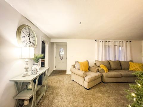 1023 Allen St, Springfield, MA 01118 photo 13