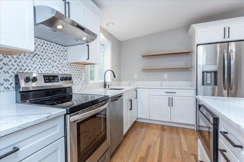 5 Evon Ln, Middleton, MA 01949 photo 11