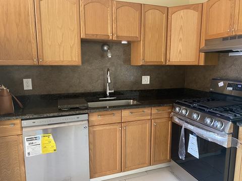352 Vale St #11, Fall River, MA 02724 photo 6