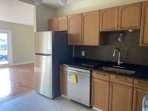 352 Vale St #11, Fall River, MA 02724 photo 8