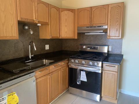 352 Vale St #11, Fall River, MA 02724 photo 5