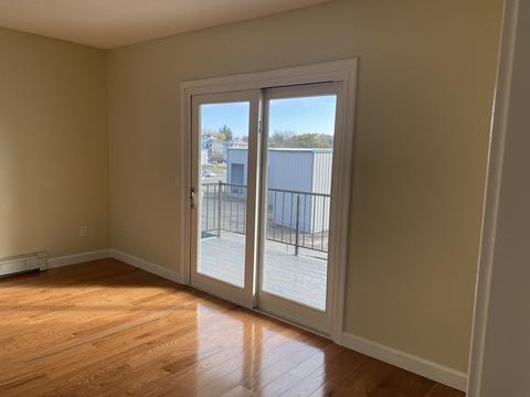 352 Vale St #11, Fall River, MA 02724 photo 9