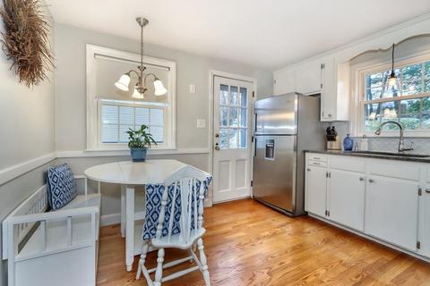 17 Ledgewood Rd, Dedham, MA 02026 photo 8