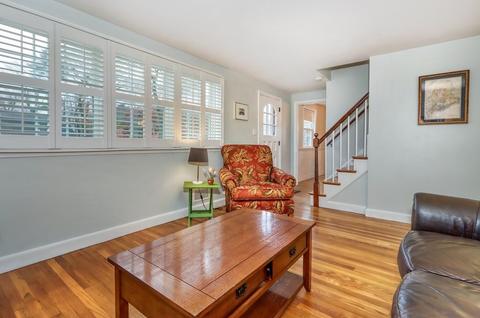 17 Ledgewood Rd, Dedham, MA 02026 photo 4