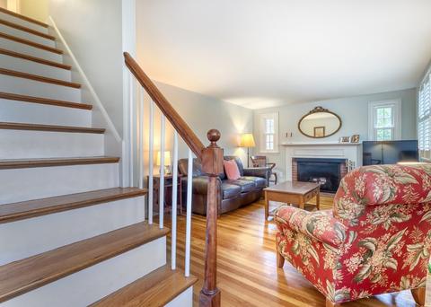 17 Ledgewood Rd, Dedham, MA 02026 photo 2