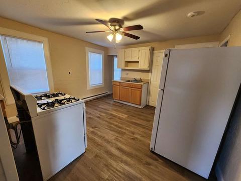 20 Mott St, Worcester, MA 01604 photo 9