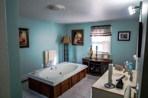 1 Spring St, Spencer, MA 01562 photo 8