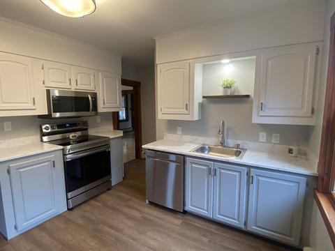 427 Walpole St, Canton, MA 02021 photo 3