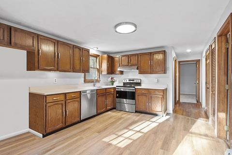 3 Saunders Rd, Townsend, MA 01474 photo 3