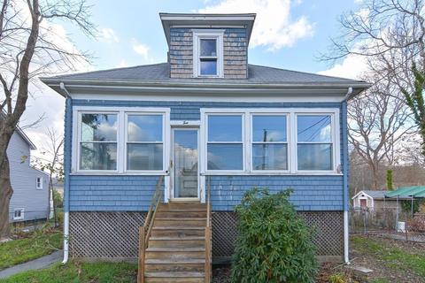 10 Perry St, Fairhaven, MA 02719 photo 2