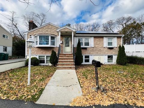 100 Spring View Dr, Lynn, MA 01904 photo 2