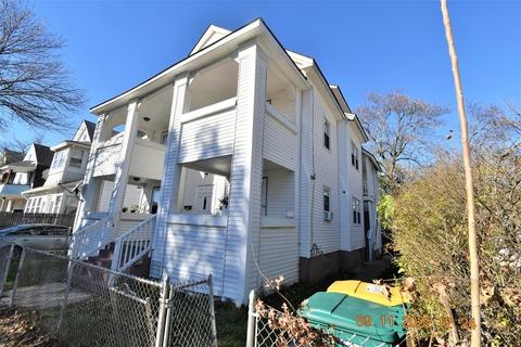 38 Johnson St, Springfield, MA 01108 photo 4