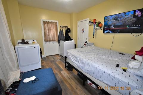 38 Johnson St, Springfield, MA 01108 photo 13