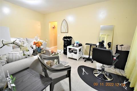 38 Johnson St, Springfield, MA 01108 photo 11