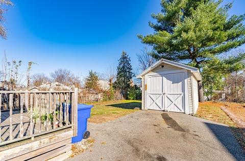 127 Webber St, Springfield, MA 01108 photo 31