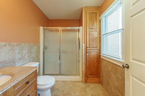 127 Webber St, Springfield, MA 01108 photo 18